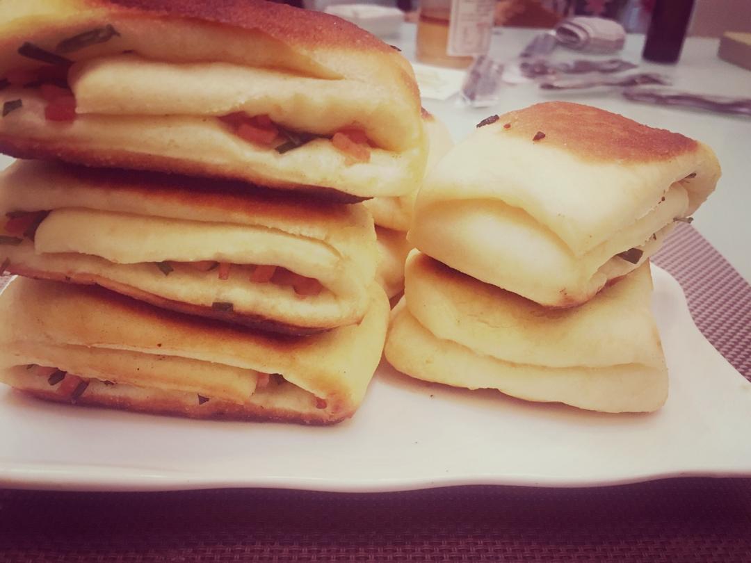 葱花 香肠发面饼