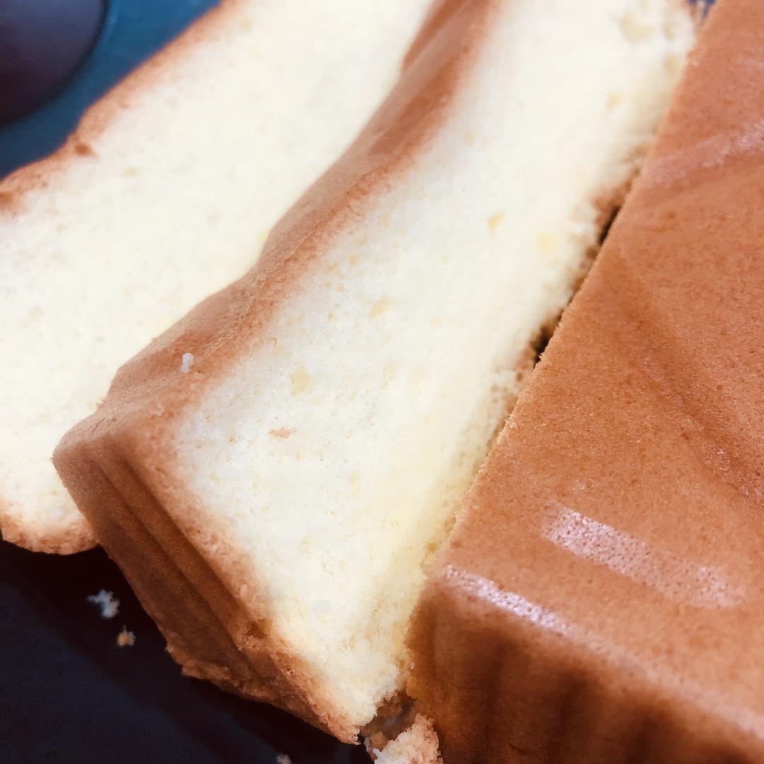 超简单完美戚风蛋糕（6寸2蛋）附打发、翻拌、脱模视频