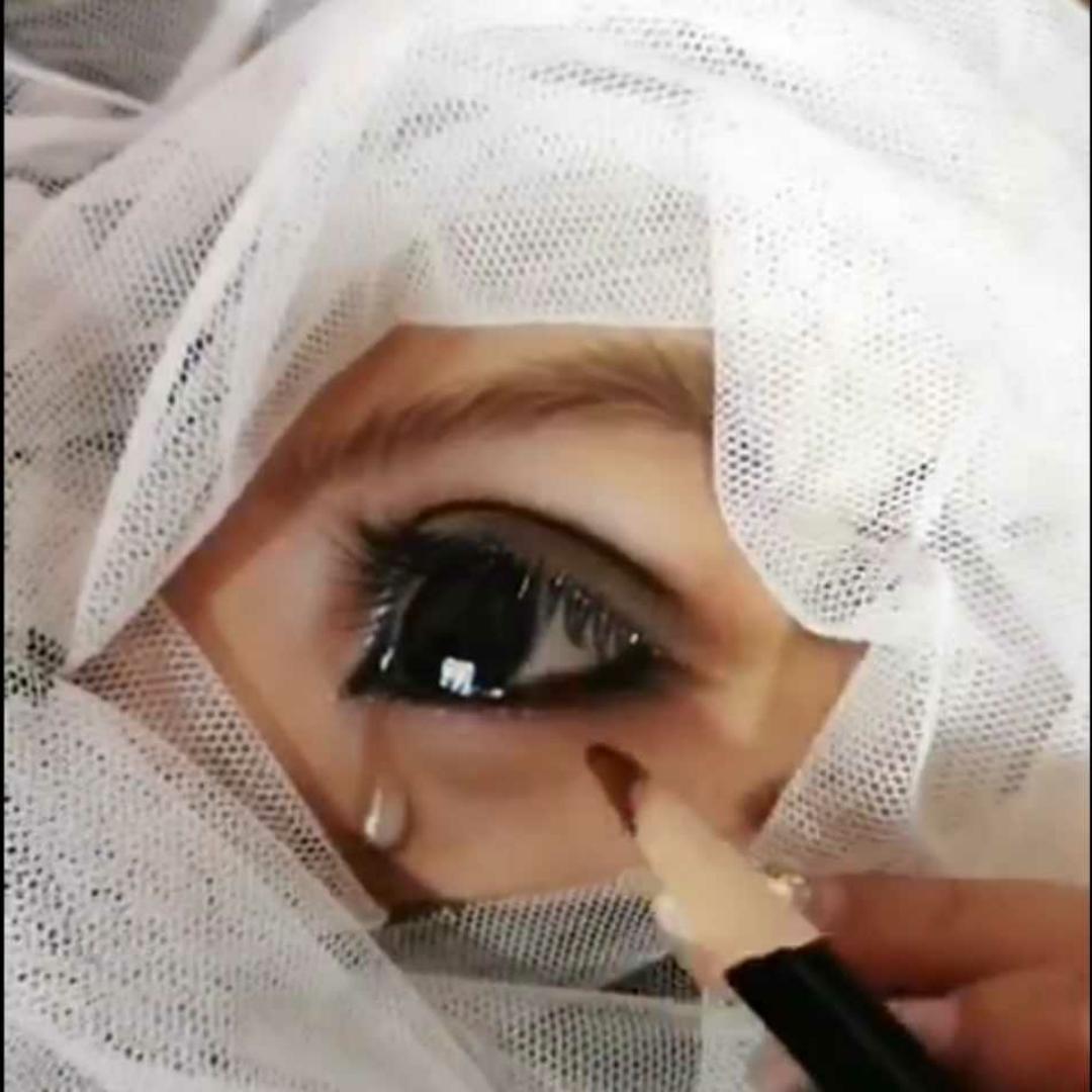 蓝眼泪73