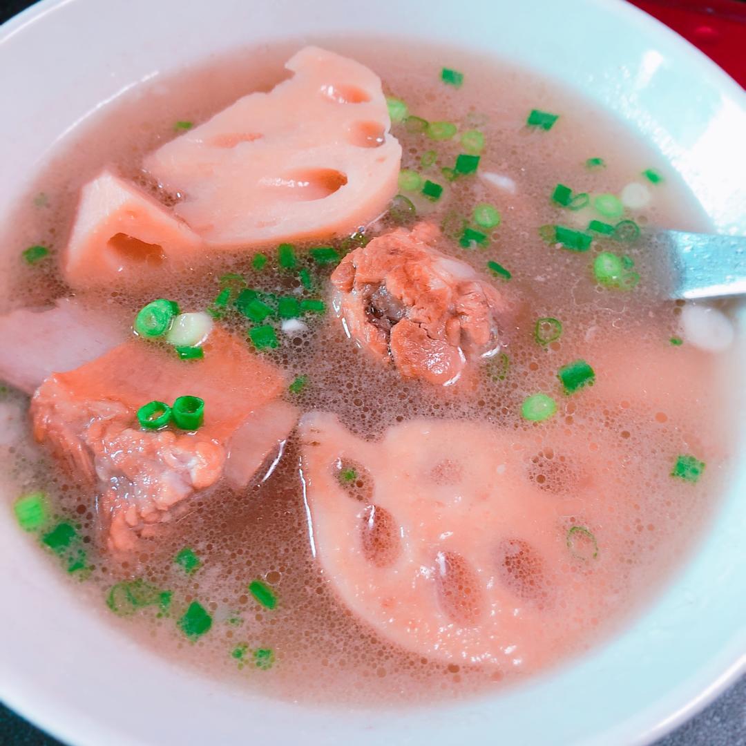 莲藕排骨汤