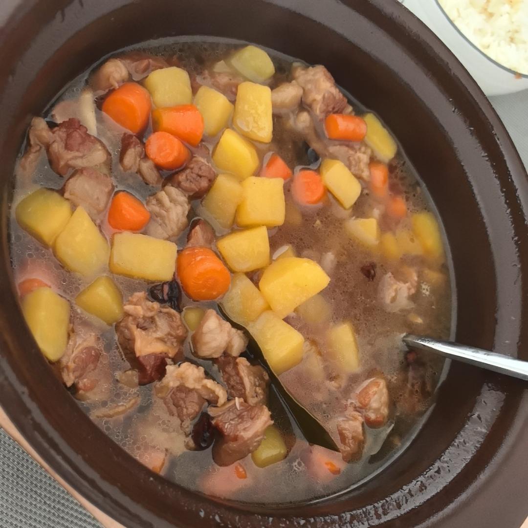 番茄土豆炖牛腩