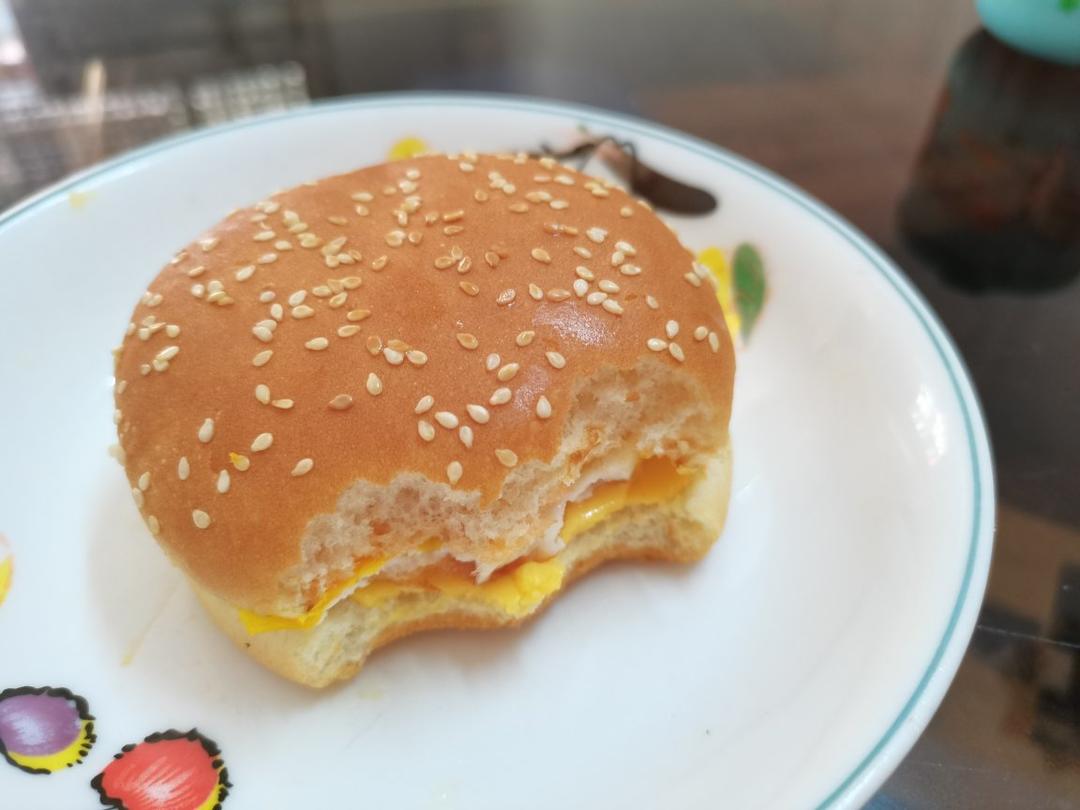 大兰的早餐桌