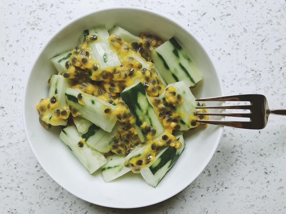 百香果拌黄瓜条