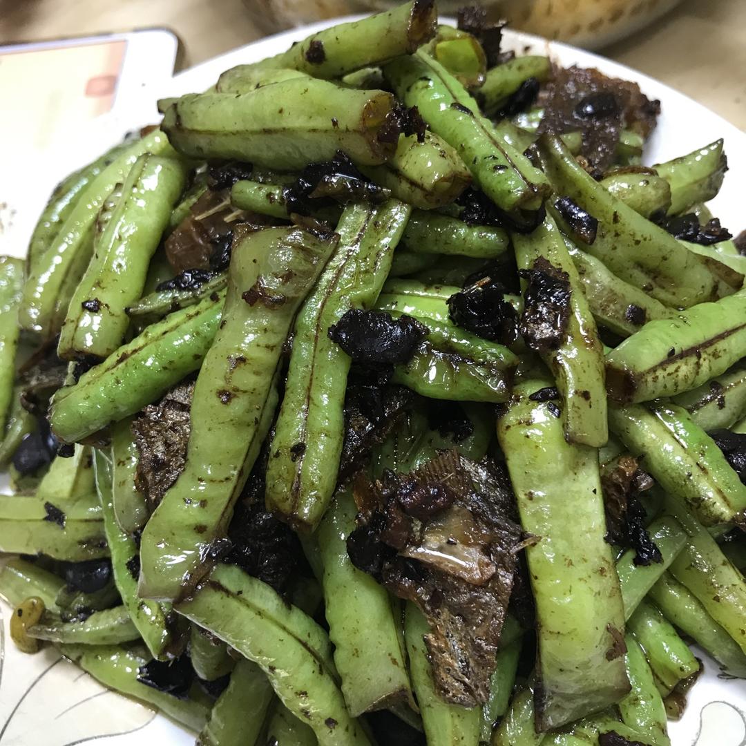 豆角炒豆豉鲮鱼
