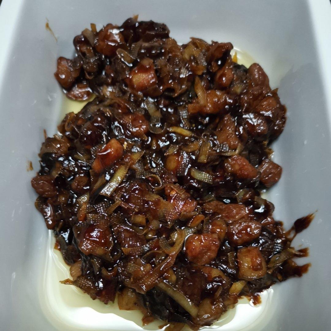 鲜嫩多汁的叉烧包