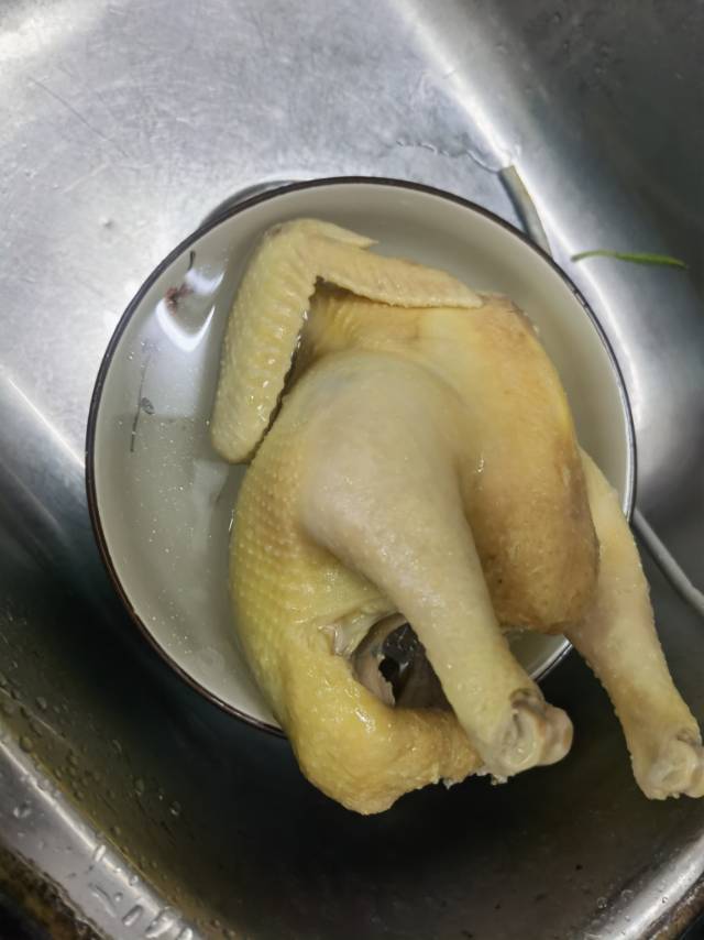 酒楼粤菜师傅传授的【白切鸡】 泡鸡秘诀保证肉质嫩滑
