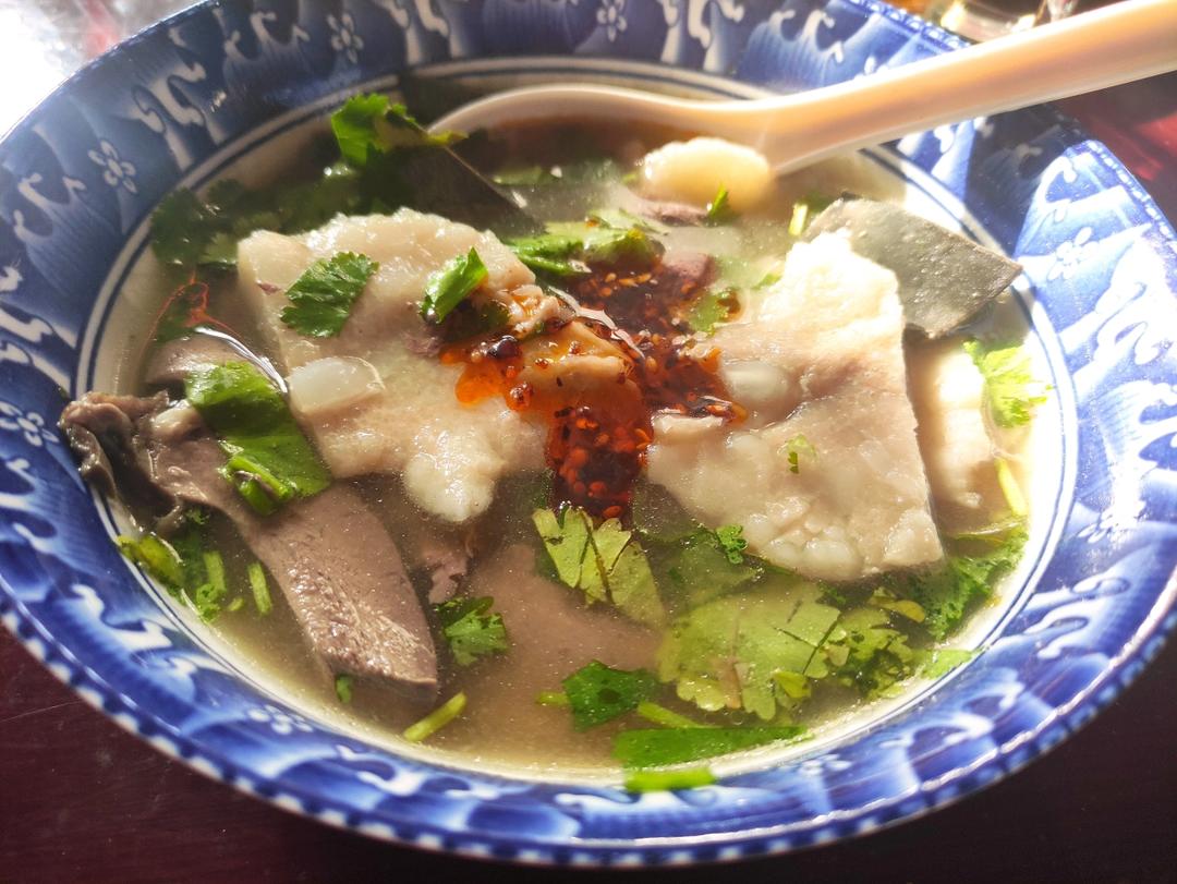 新疆特色小吃-面肺子