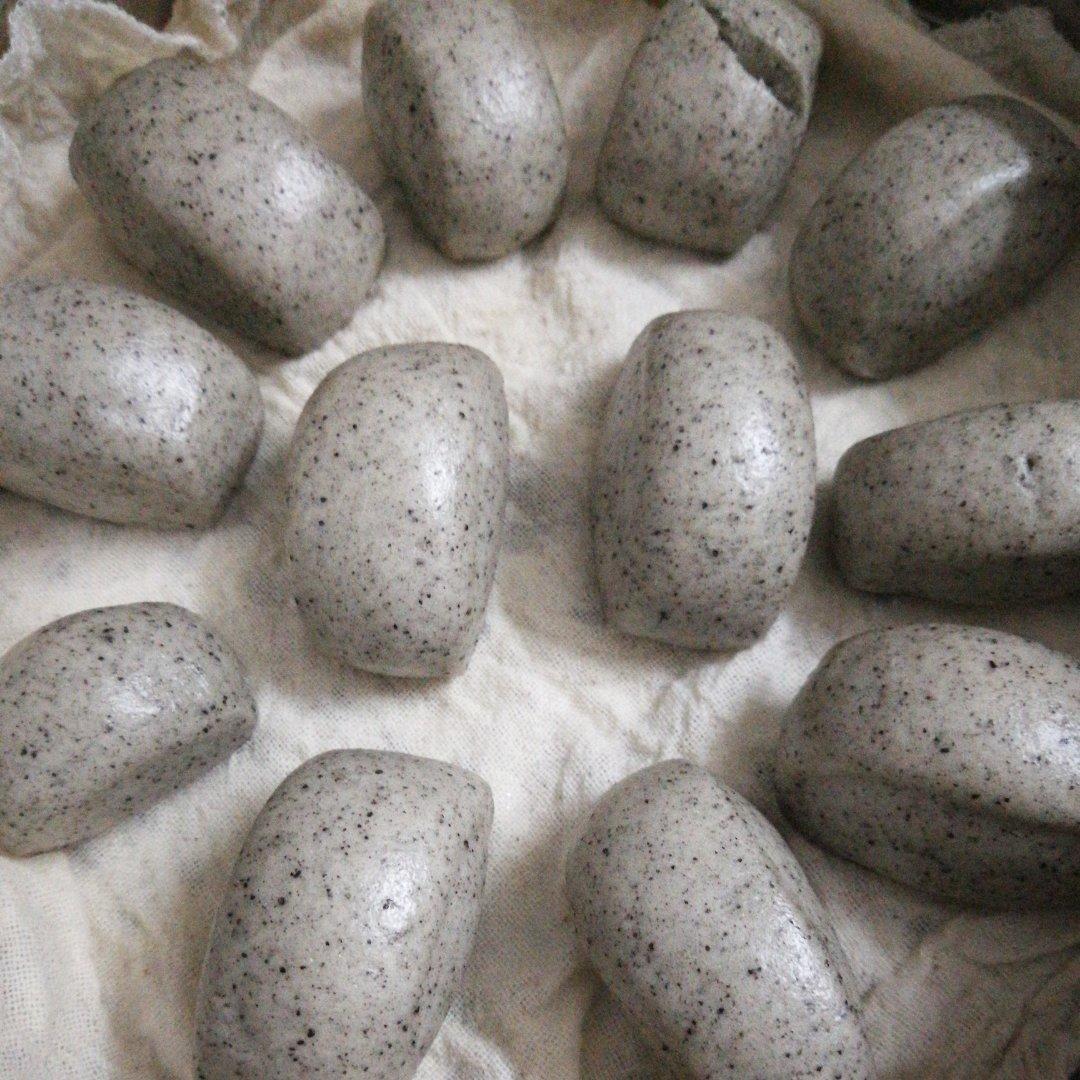 宝宝辅食-黑芝麻小馒头