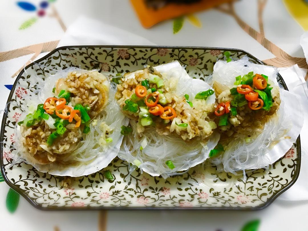 蒜蓉粉丝蒸扇贝