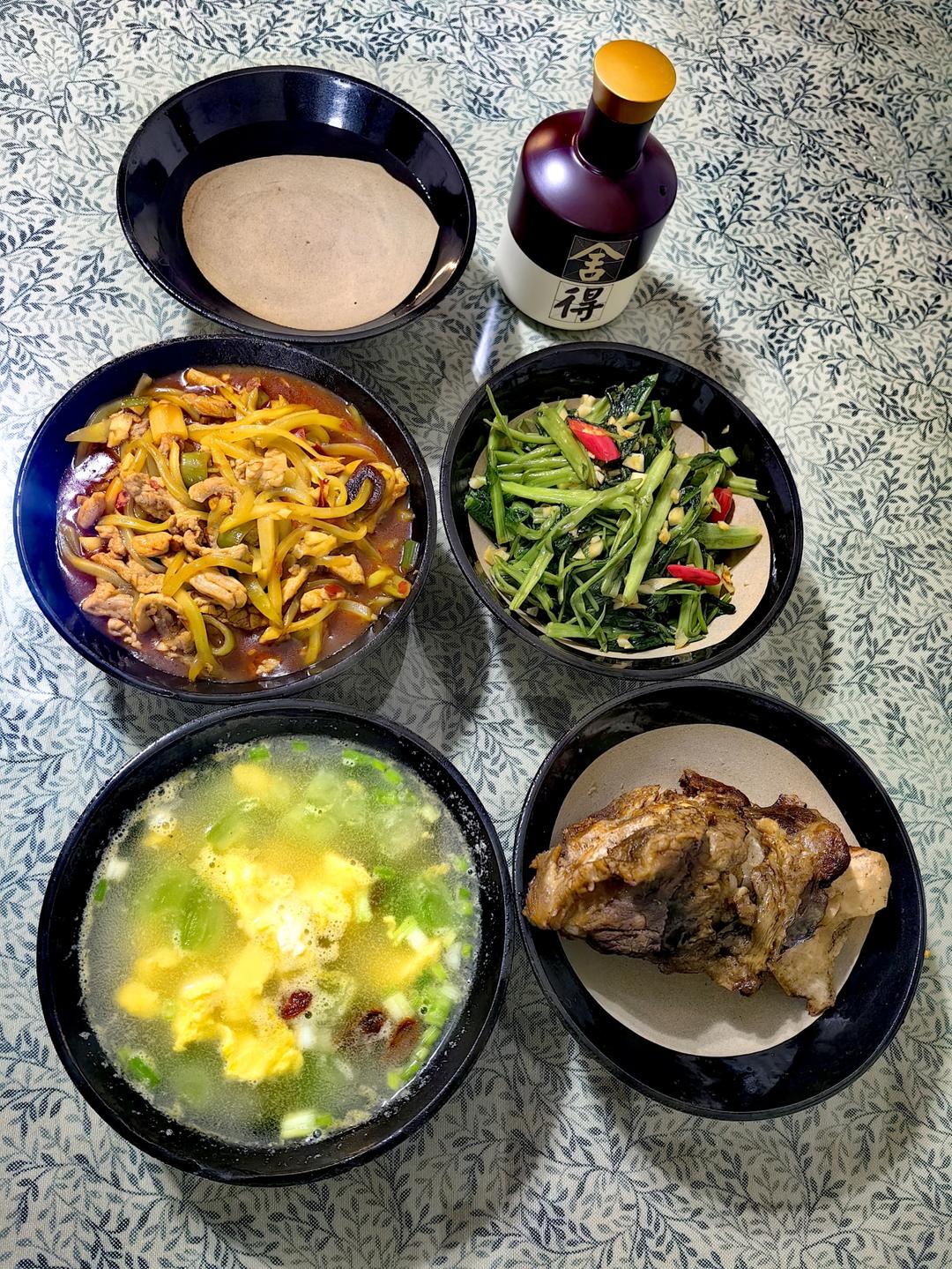 午餐•2026年4月15日