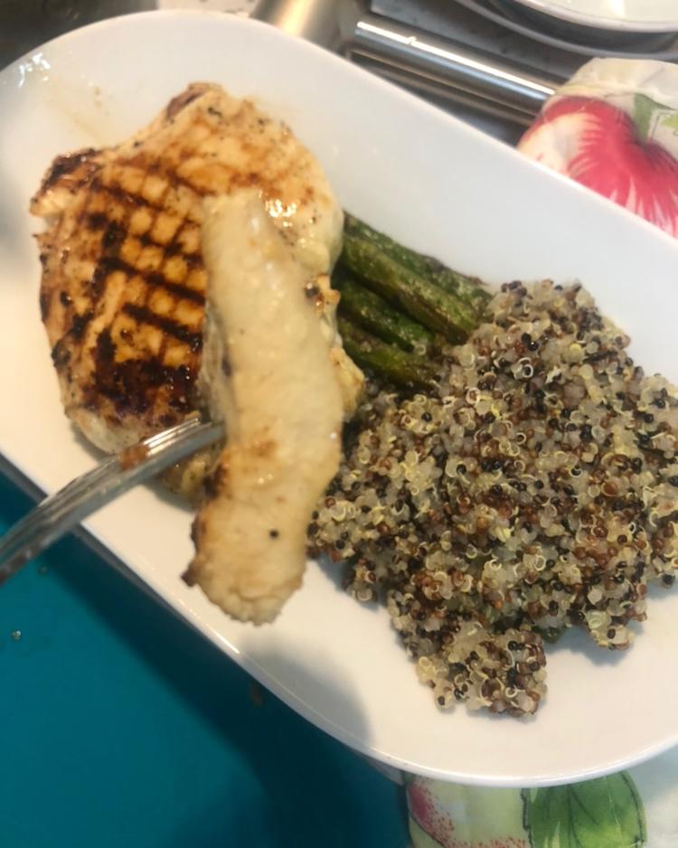 酷炫屌炸天好吃的煎鸡胸肉（香蒜蜂蜜煎鸡胸肉）