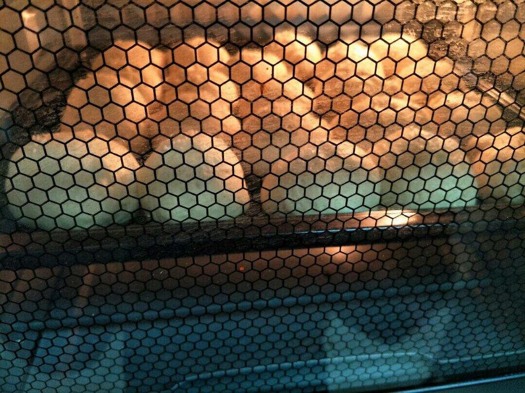 奶香蜂蜜小面包