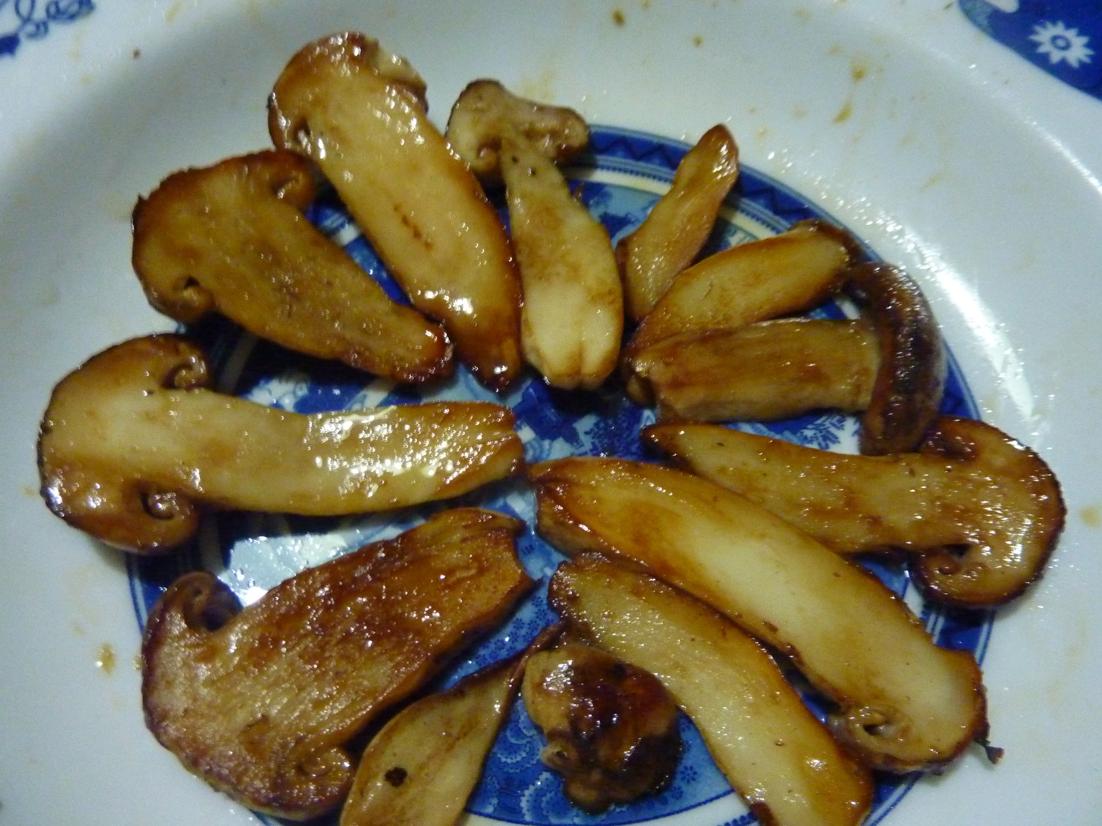 来自香格里拉的新鲜松茸