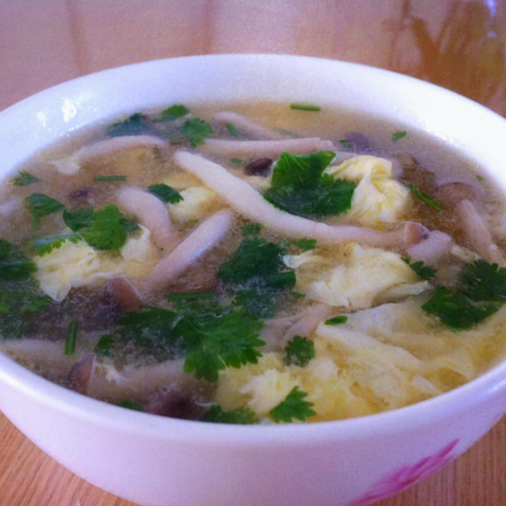 蟹味菇蛋花汤