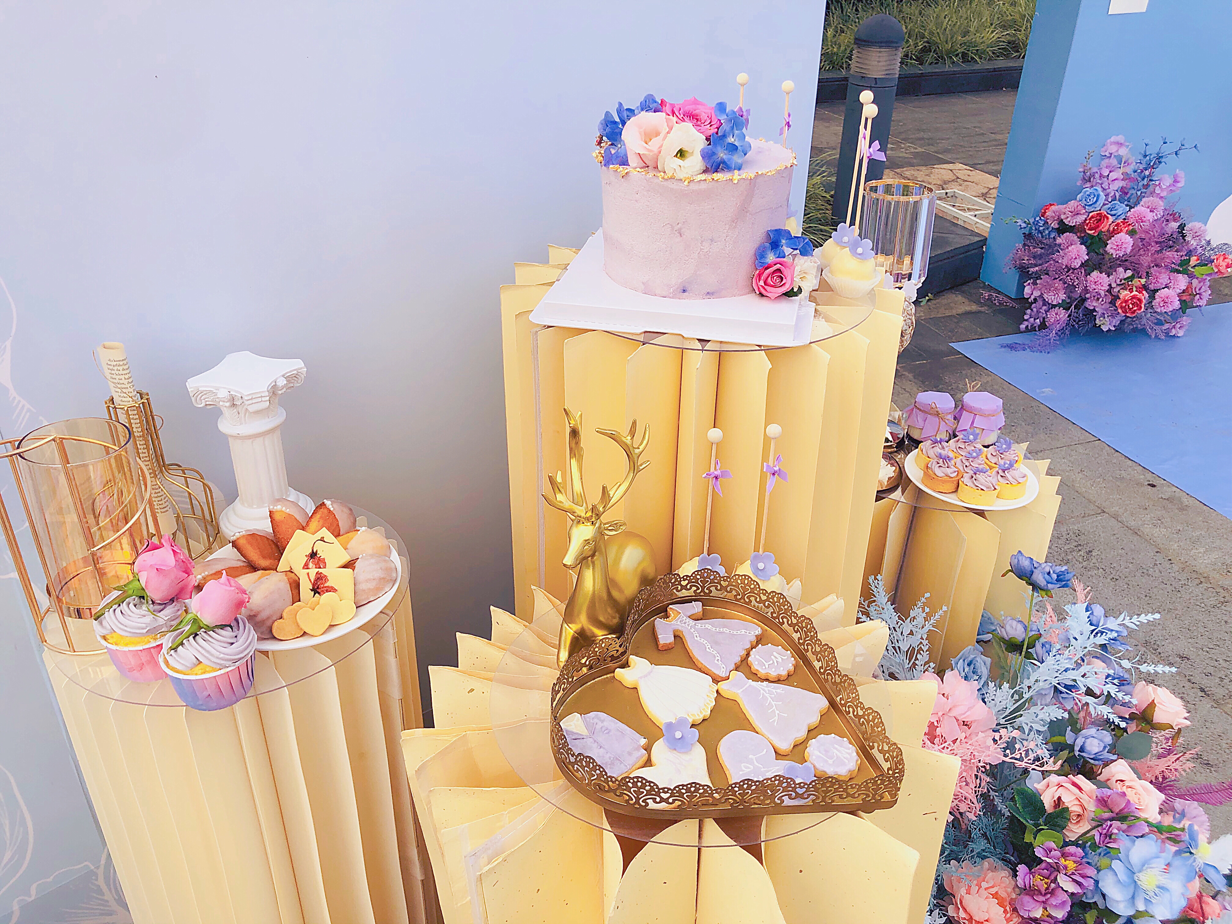 夏日 紫色系 婚礼甜品台