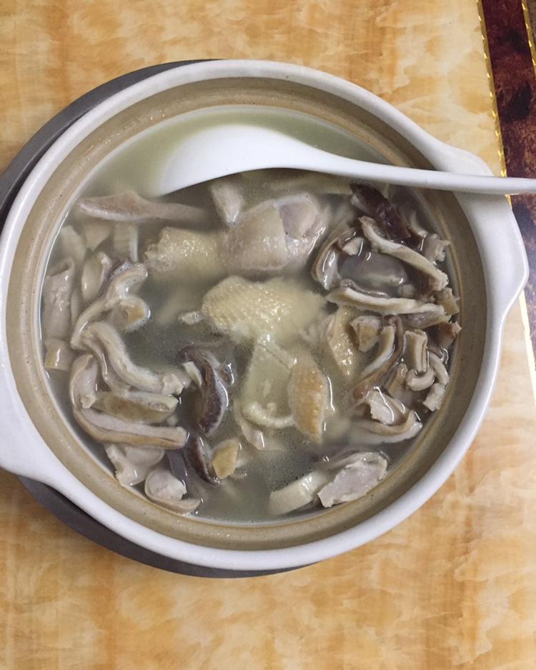 老火靓汤记—胡椒猪肚鸡汤