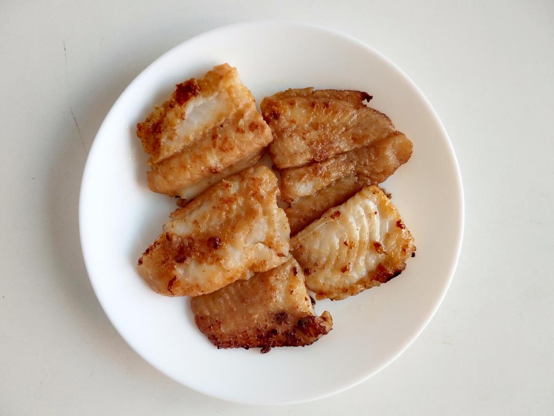 香煎巴沙鱼（龙利鱼）