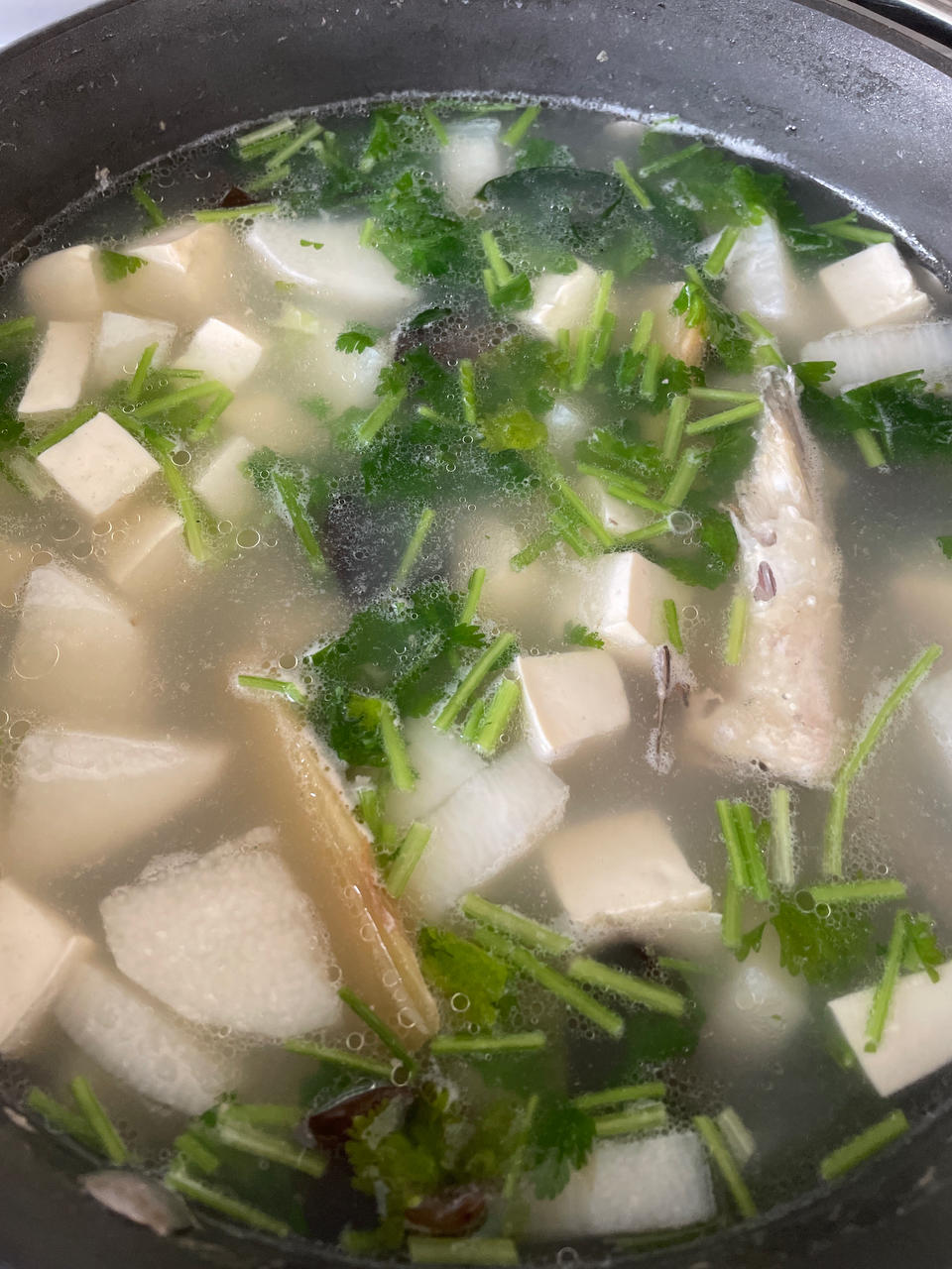 鲫鱼豆腐汤