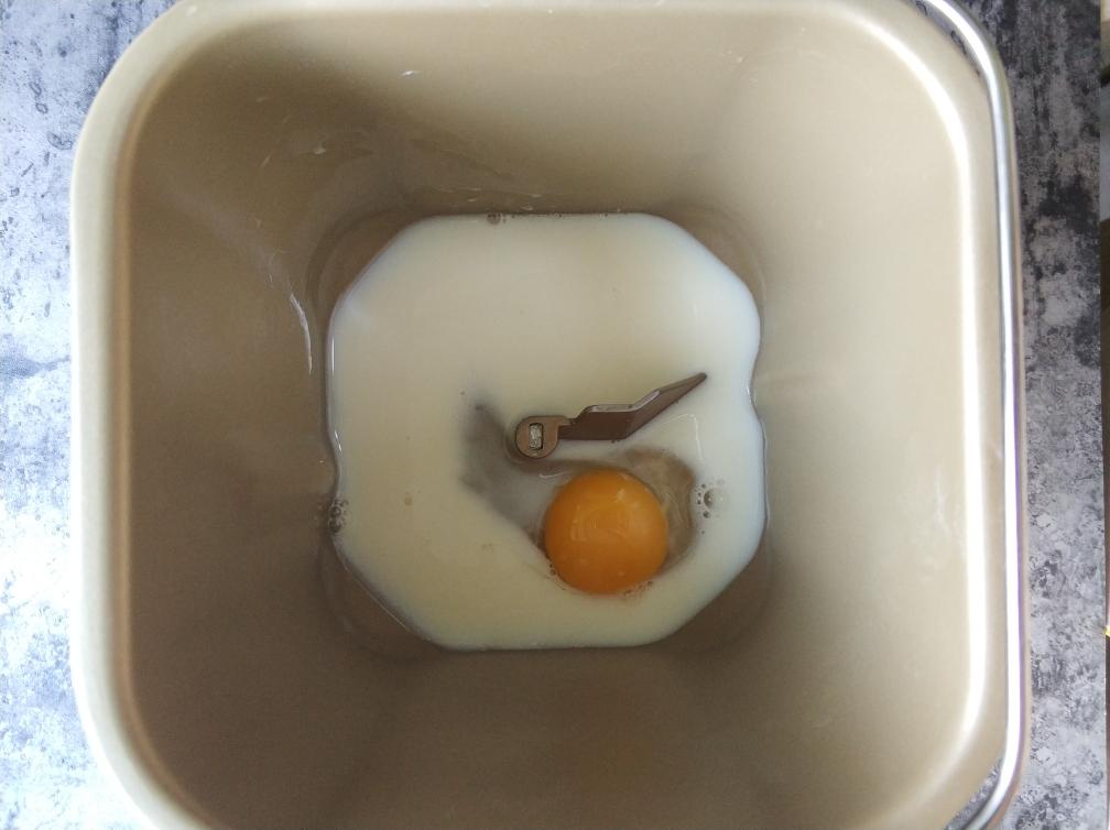 纯奶手撕吐司的做法 步骤1