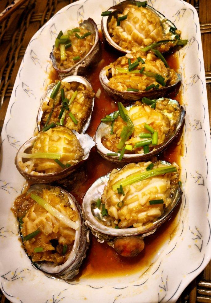 席子子做的清蒸小鲍鱼【曼达小馆】2017年夜饭