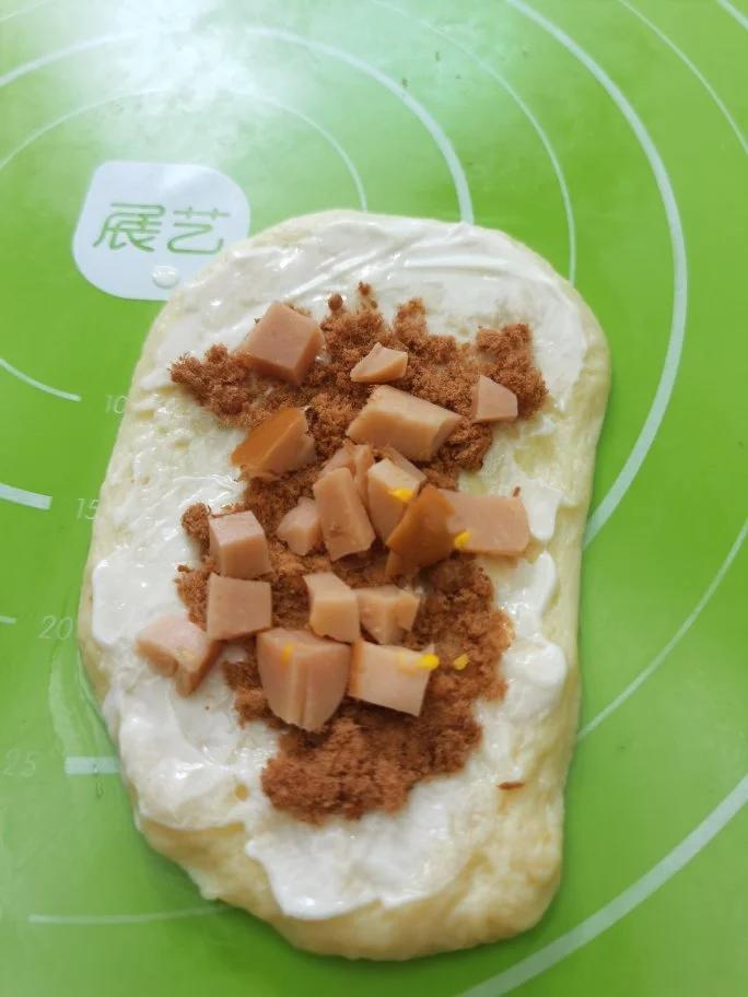 肉松火腿面包