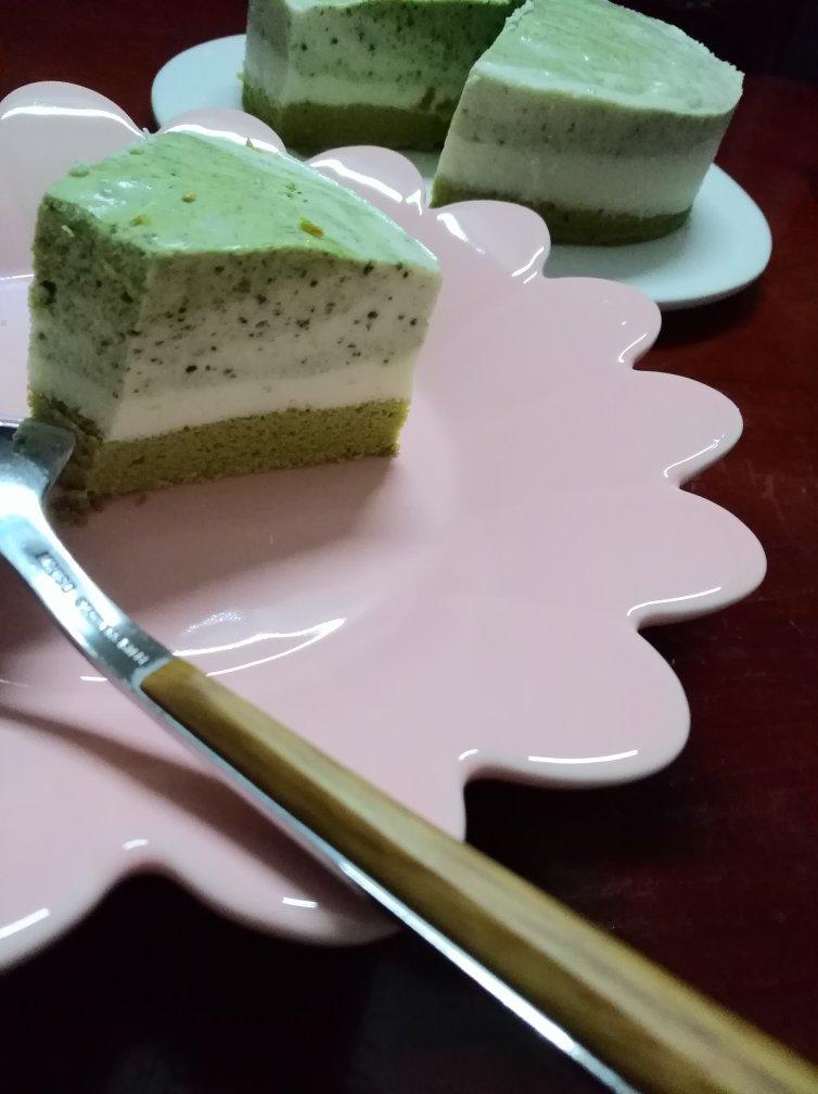 渐变抹茶慕斯蛋糕：我Amanda带着既美又作的抹茶甜点又来了！【曼食慢语】