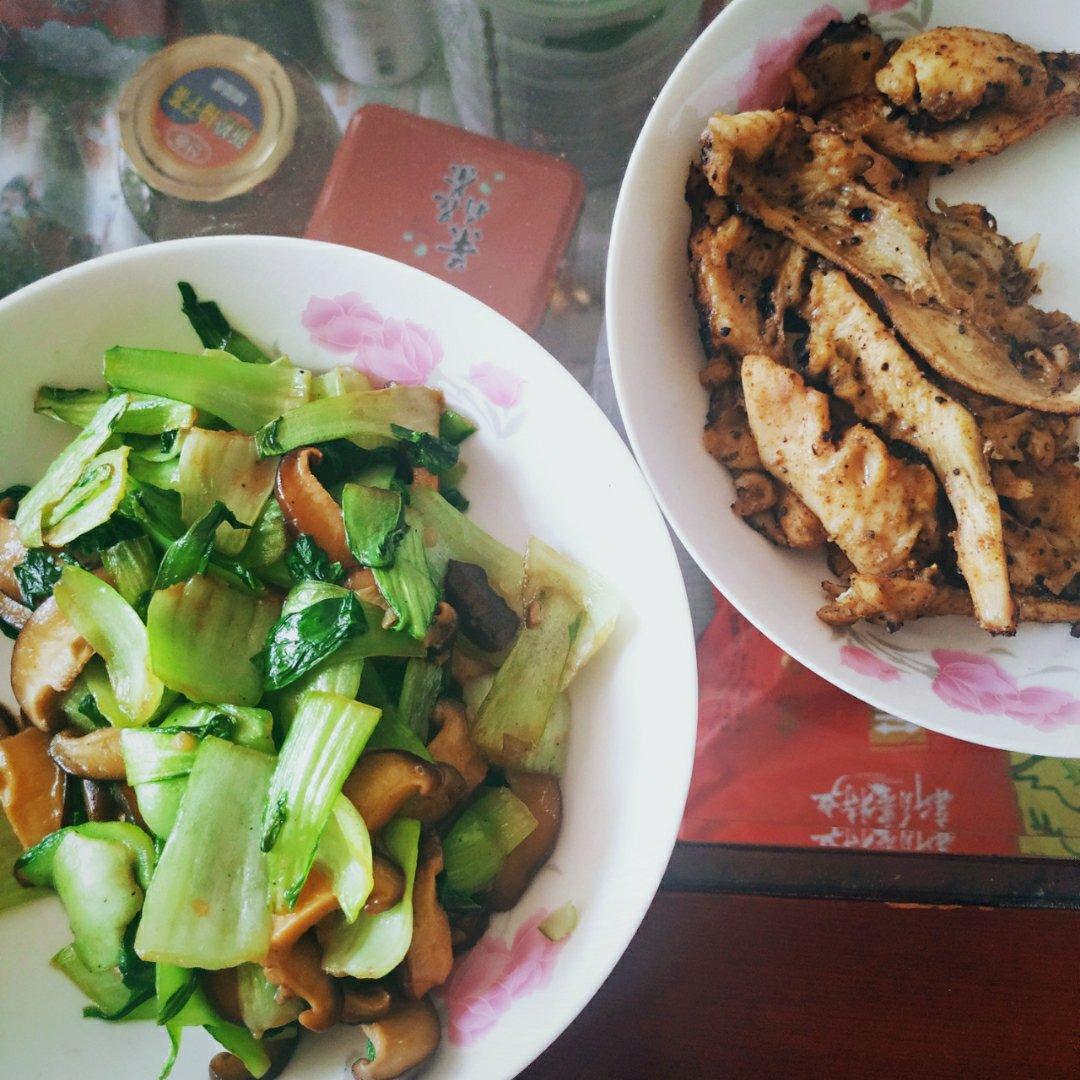 【嫩煎鸡胸肉】