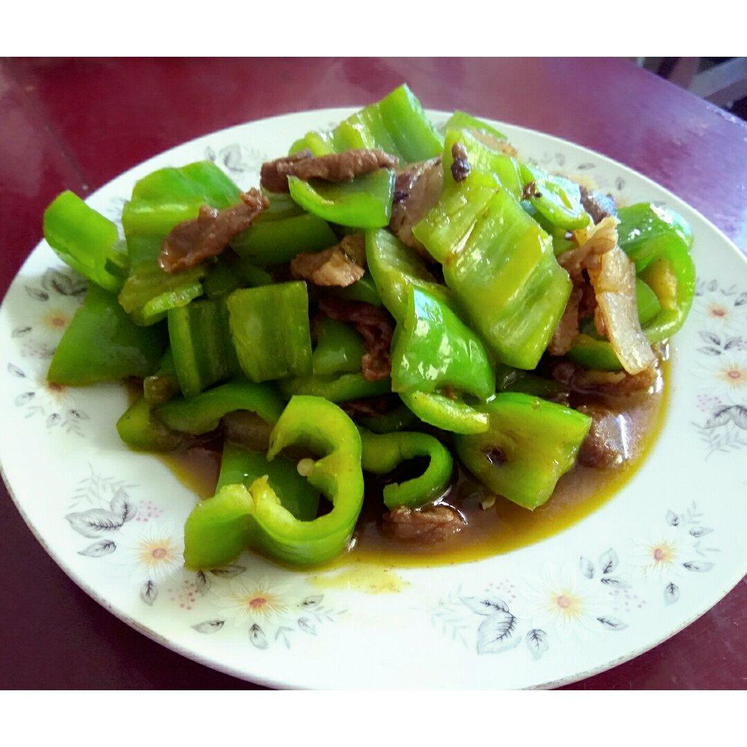 家常菜－青椒炒肉