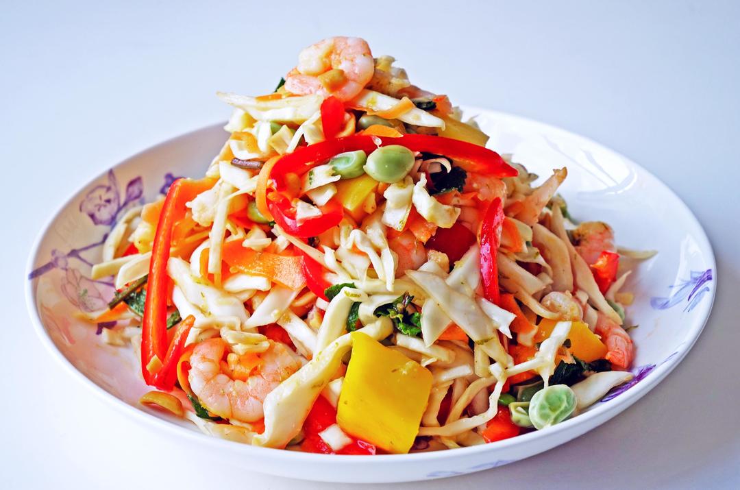 虾仁芒果花生沙拉[prawn,mango & peanut crunch salad]的做法