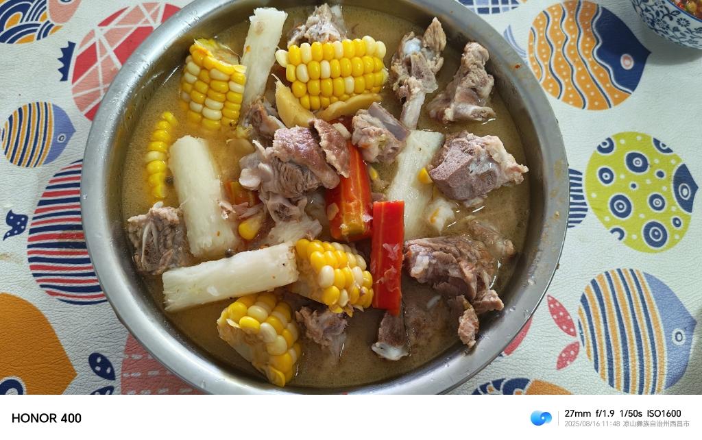 连吃三碗的玉米山药排骨汤