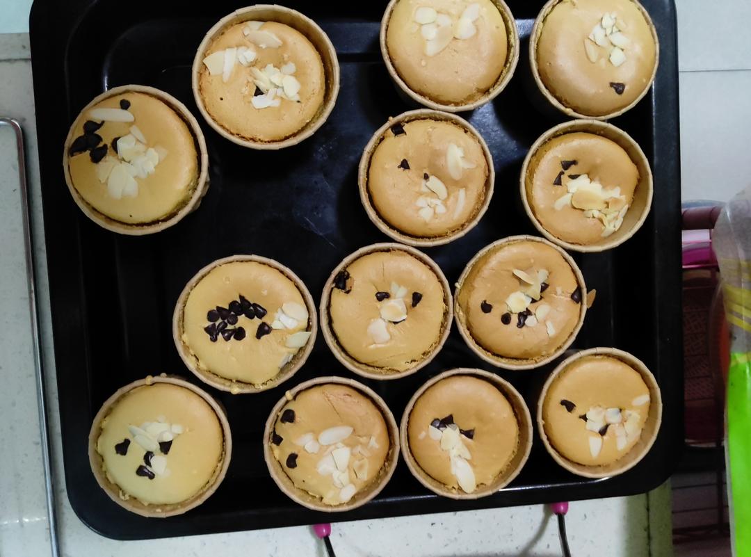 醇香咖啡纸杯蛋糕