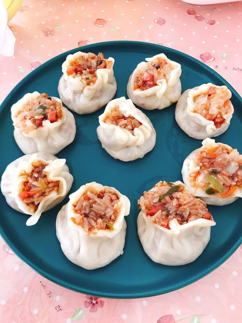 腊肠虾仁糯米烧卖