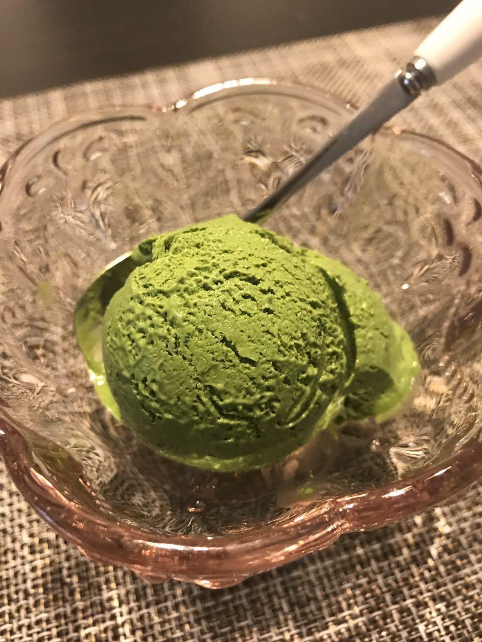 浓醇抹茶冰淇淋