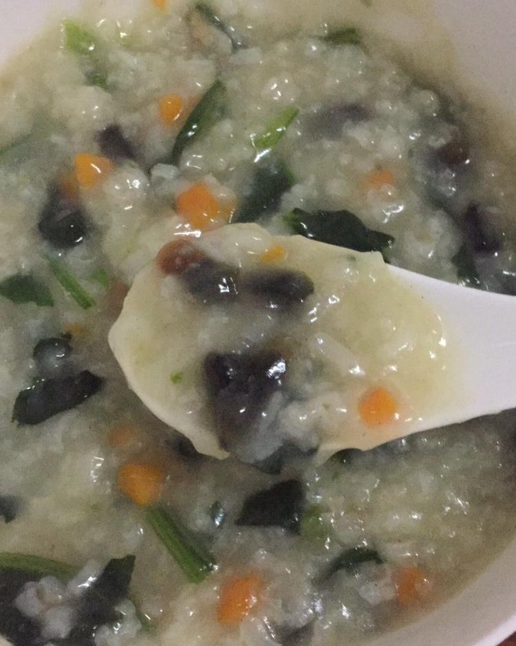 皮蛋蔬菜粥