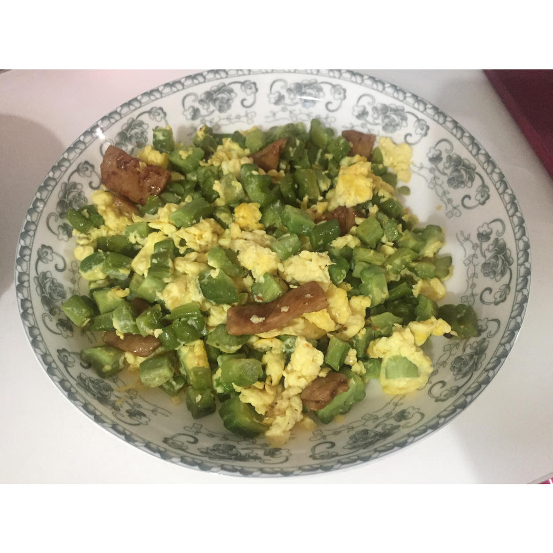 鸡蛋炒苦瓜
