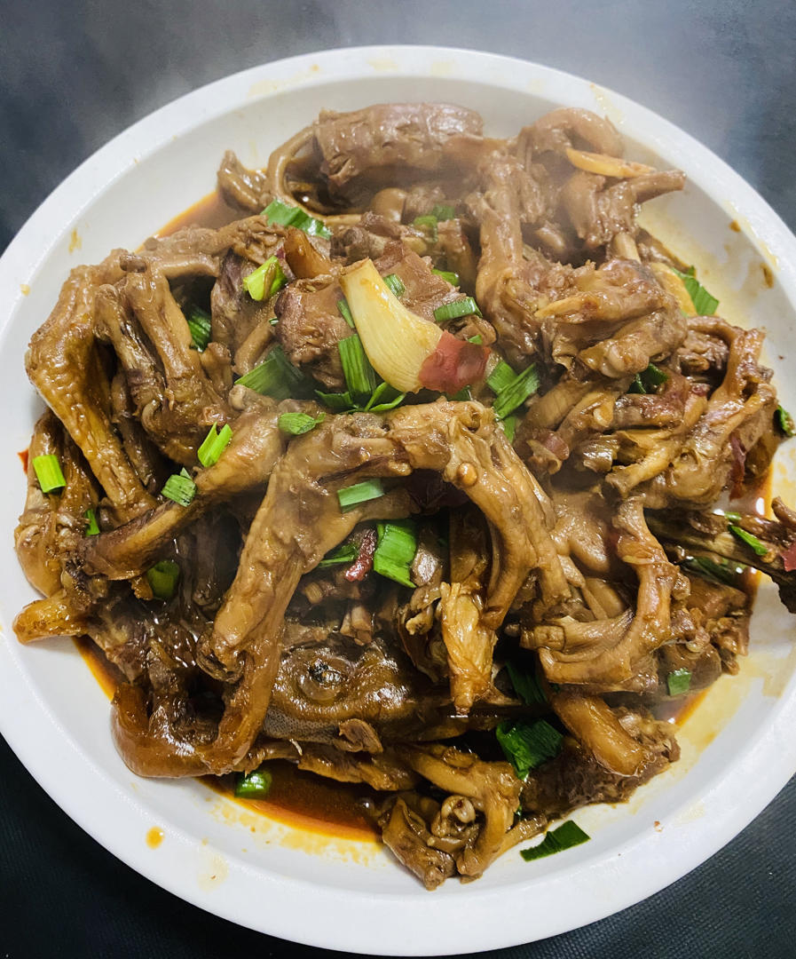 红烧鸭掌