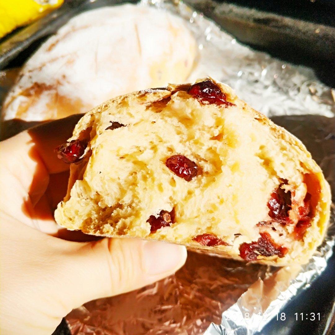 全麦蔓越莓软式欧包（免揉）