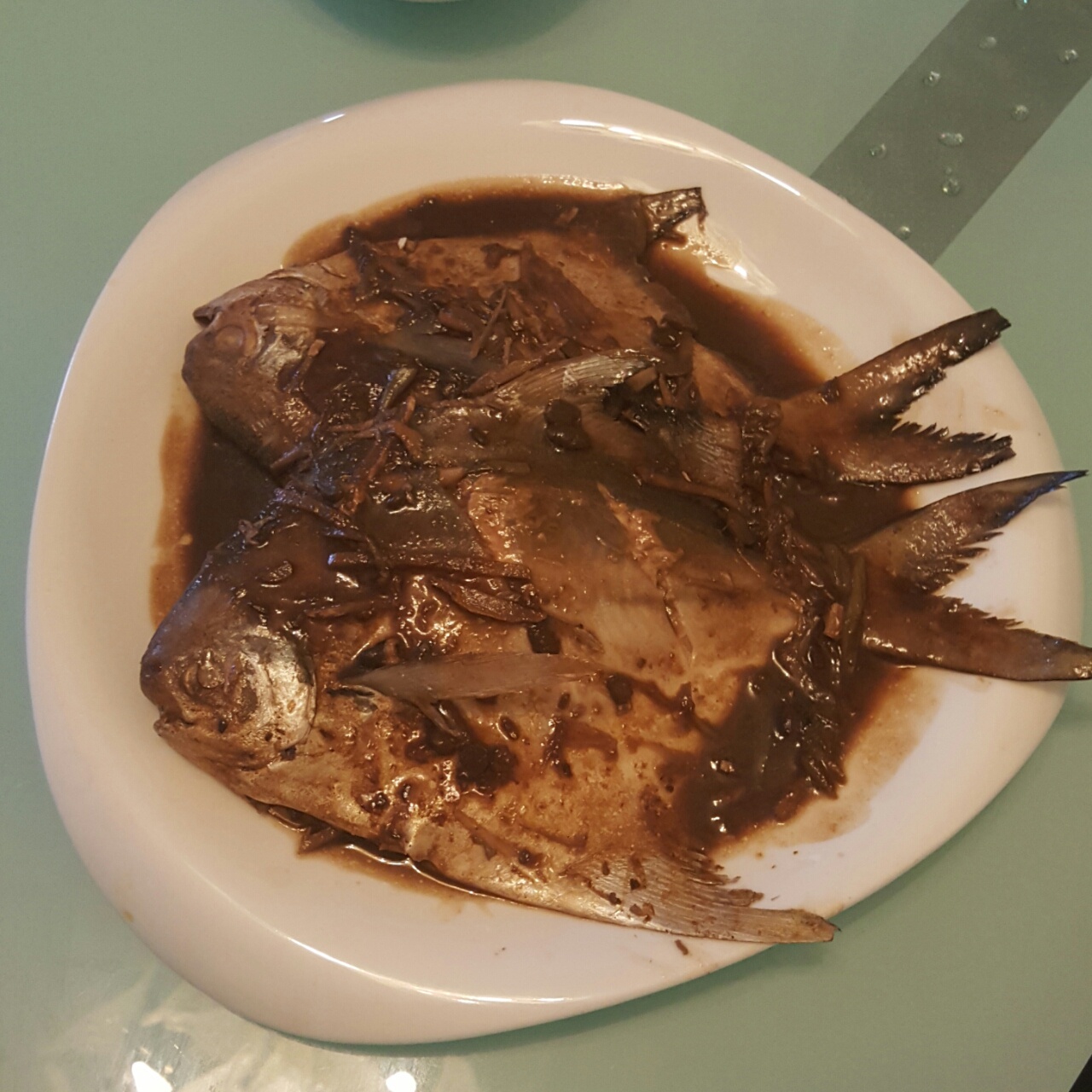 传统中式红烧平鱼