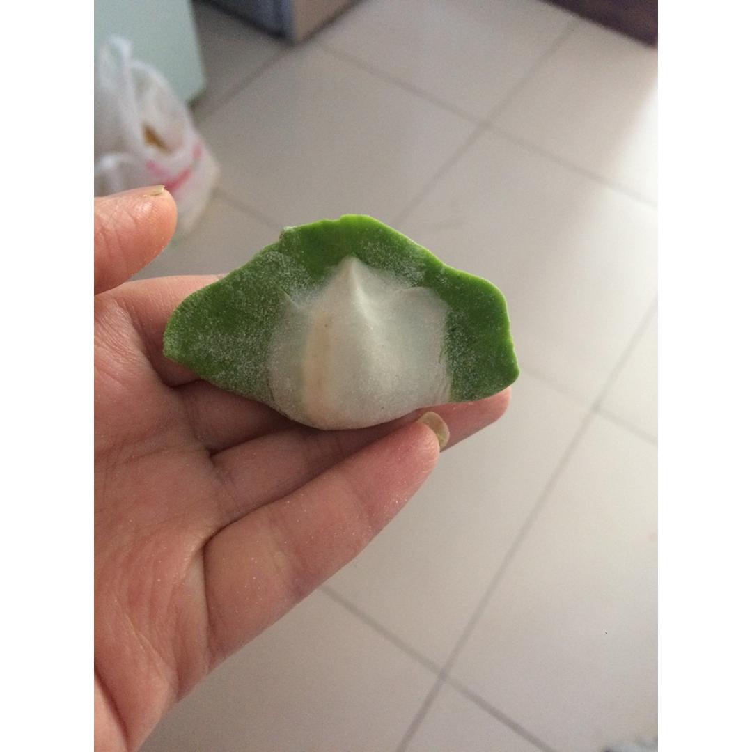 翡翠白玉白菜饺子详细版（附翡翠白玉白菜饺子包法，翡翠白玉饺子皮两种制法，面包机和面，翡翠白玉烧卖，各种馅料搭配）