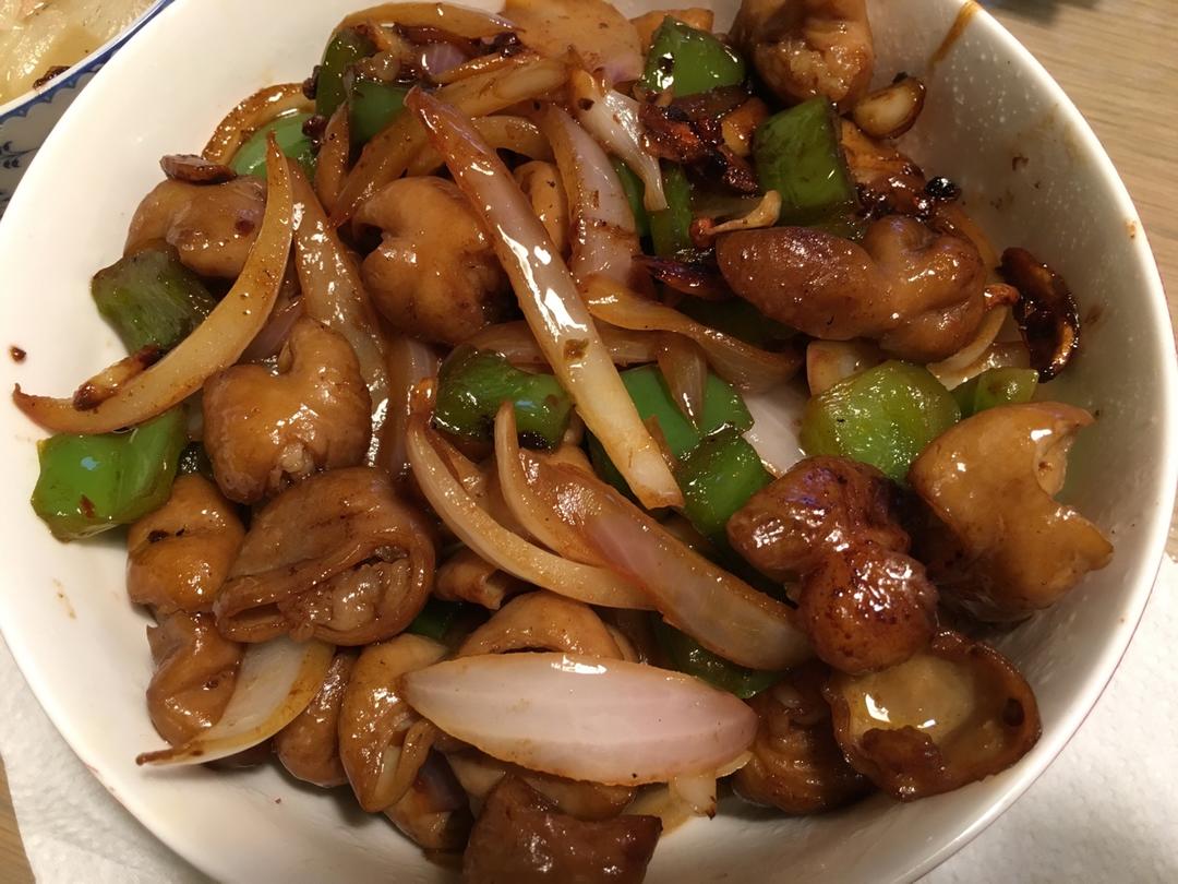 好吃到爆火爆肥肠