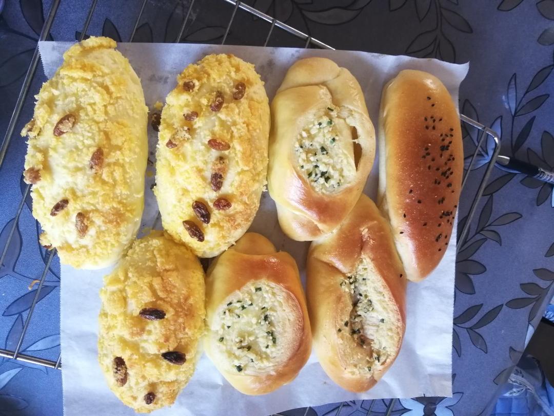 教你做面包店同款～～椰蓉葡萄干面包