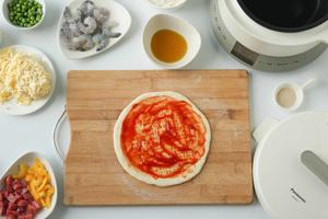 【免烤箱】电饭煲番茄披萨的做法 步骤6