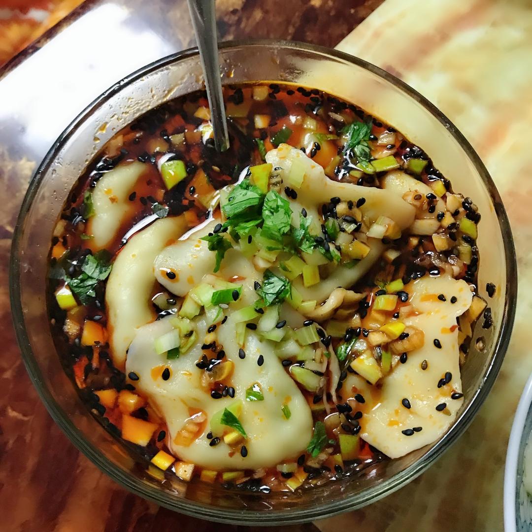 酸汤水饺
