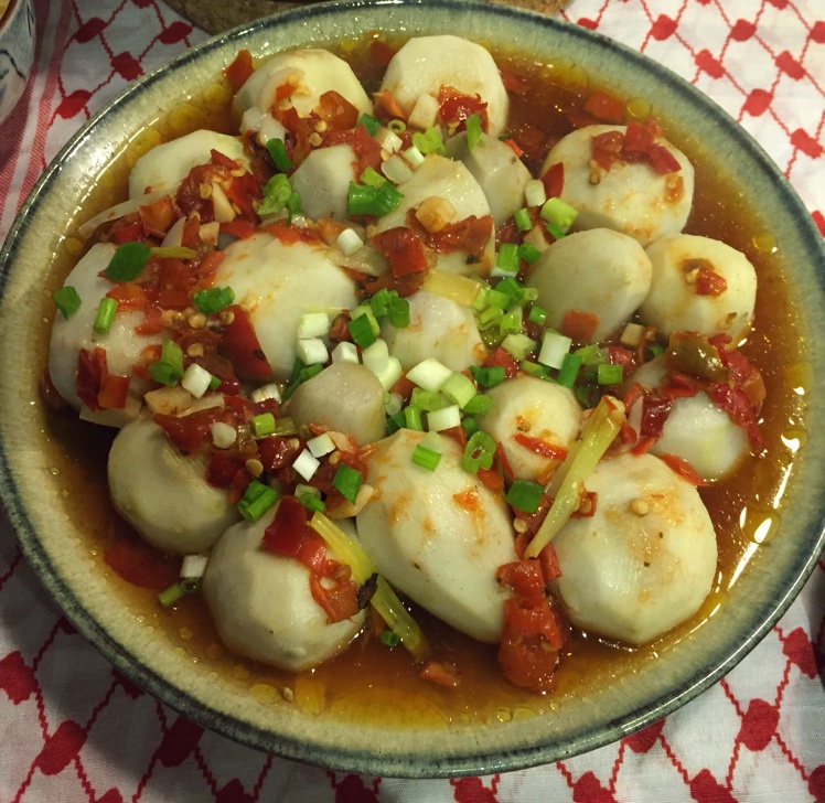 剁椒蒸芋头仔