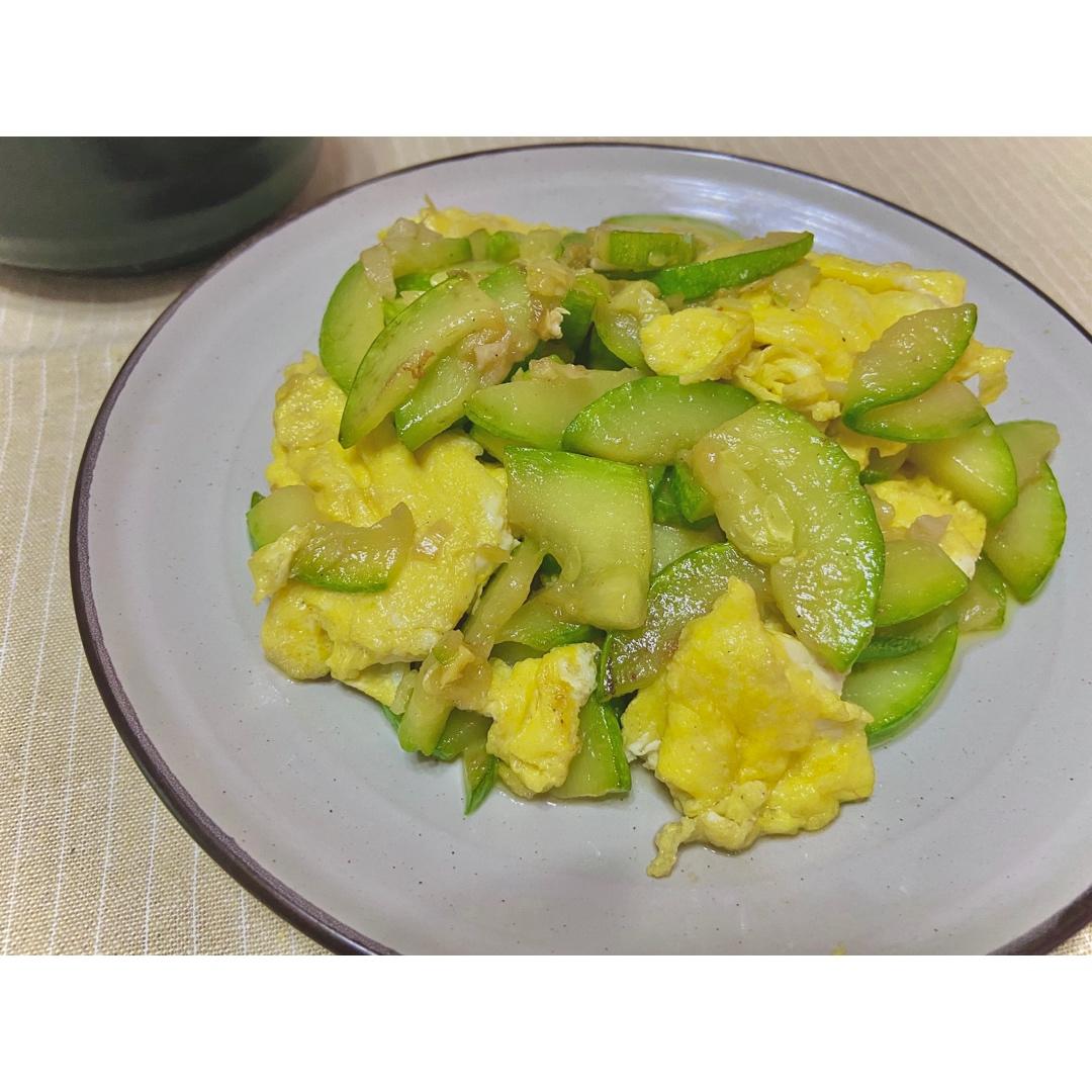 简单快手西葫芦炒鸡蛋