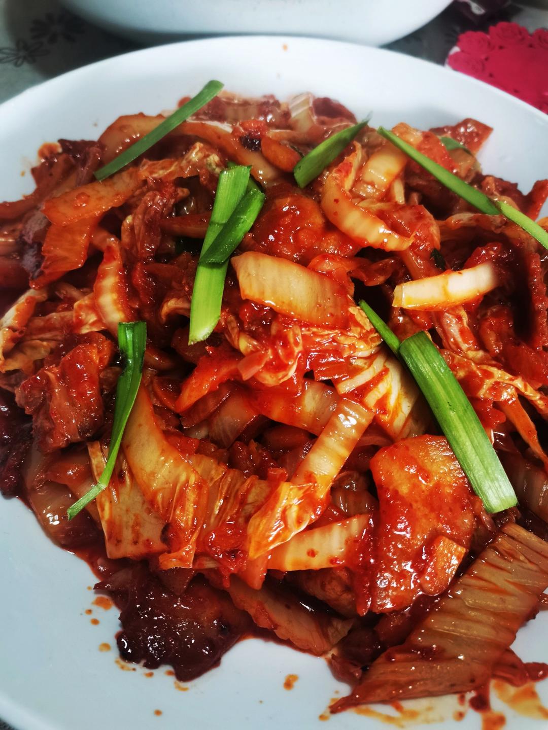 辣白菜炒五花肉