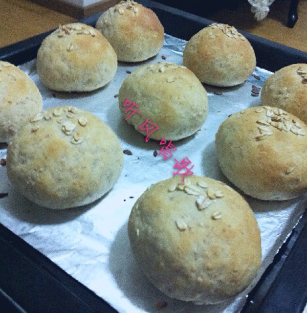燕麦小餐包