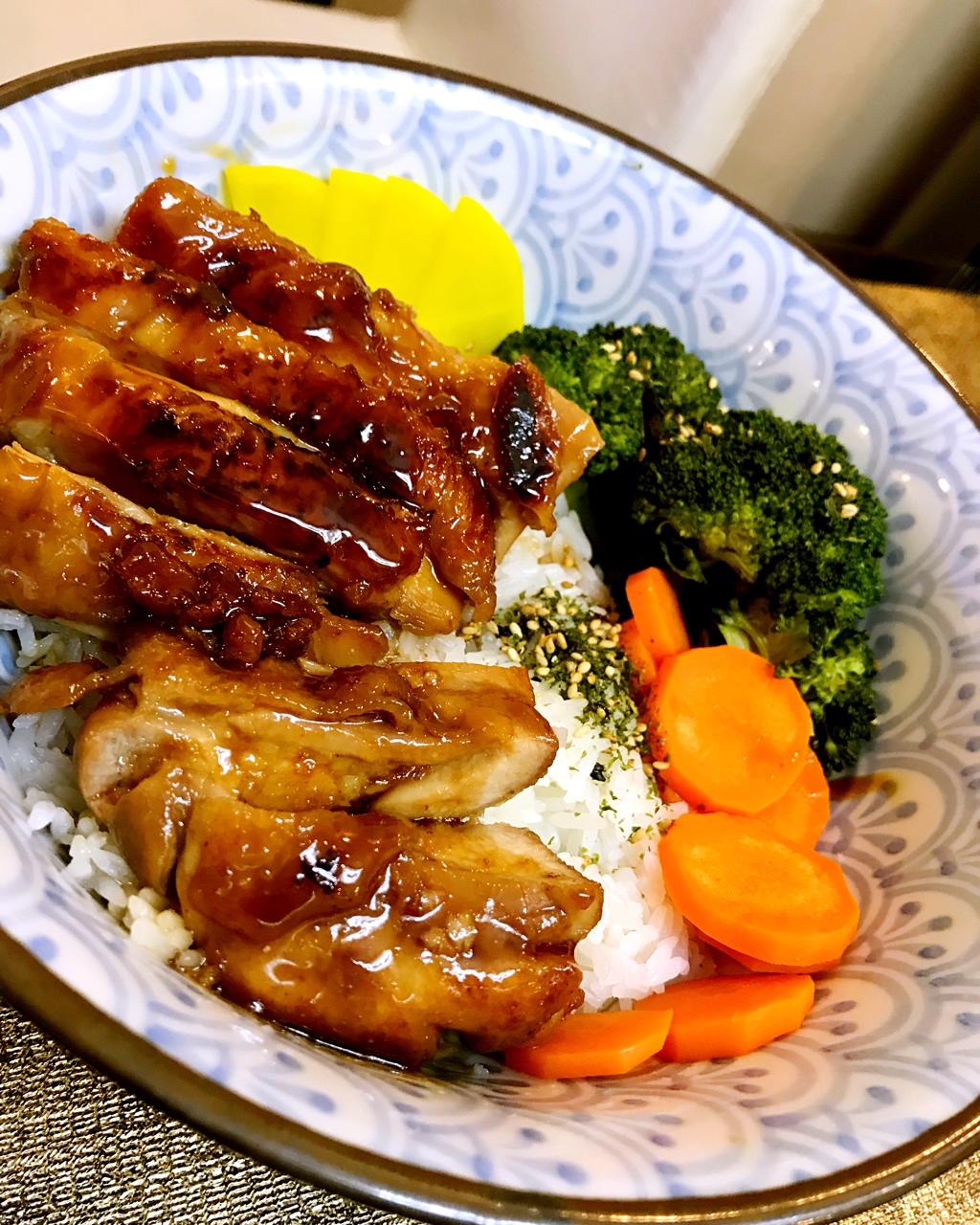 蜜思儿c做的日式照烧鸡排饭