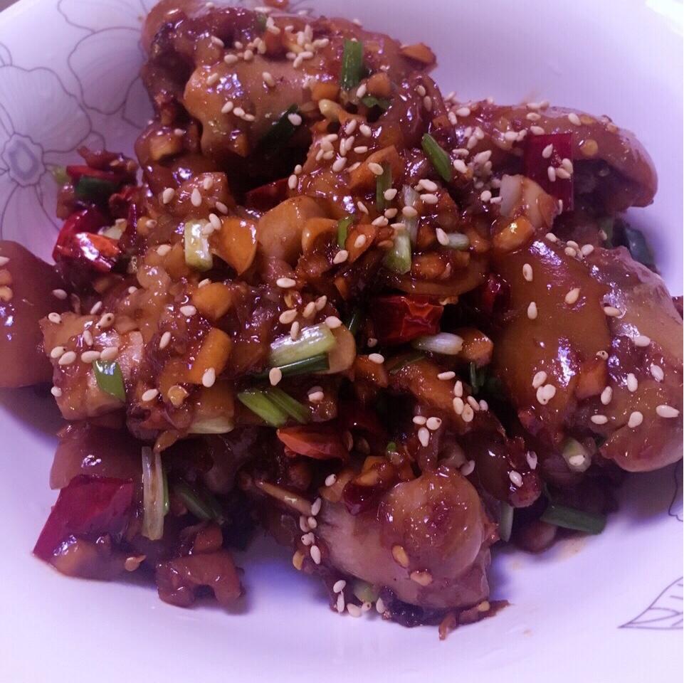 美味的家常菜：红烧猪蹄