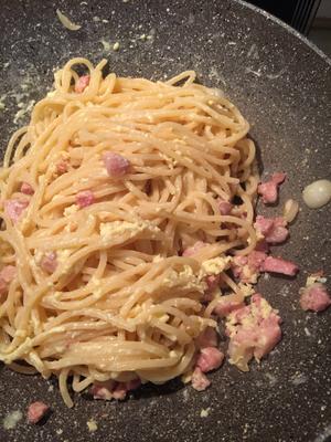 Carbonara 培根鸡蛋意面🍝的做法 步骤8